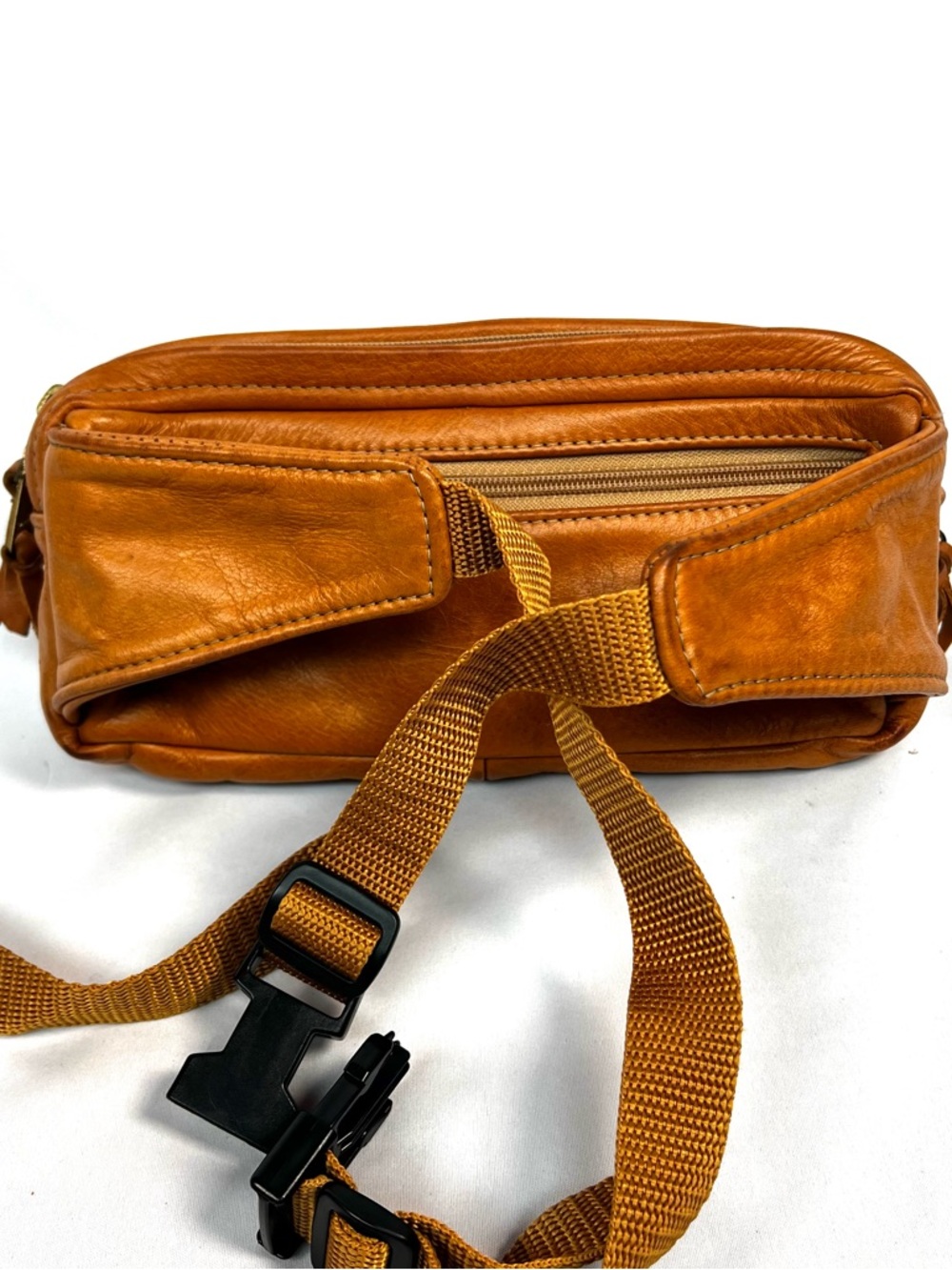 Vintage Brown Leather Fanny Pack Belt Bag Soft Leather Unisex Crossbody Hip Bag - Picture 4 of 11